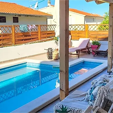Awesome In Hvar With Swimming Pool 아파트
