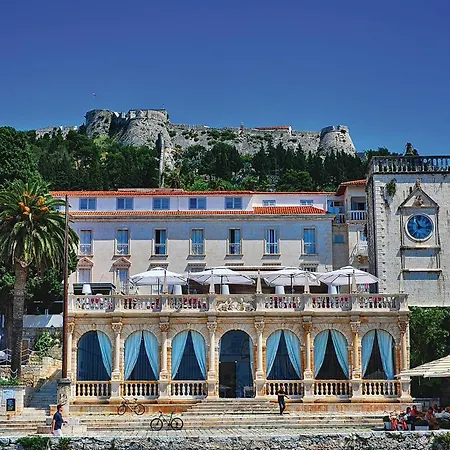아파트 Awesome In Hvar With Swimming Pool 흐바르