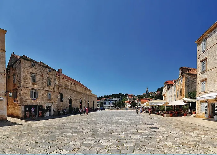 Awesome In Hvar With Swimming Pool 흐바르